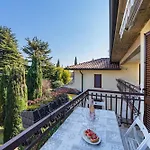 Mazzini By Whale Homes *