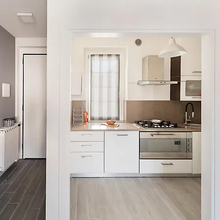 Apartment Mazzini By Whale Homes Sirmione