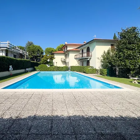 Mazzini By Whale Homes * Sirmione